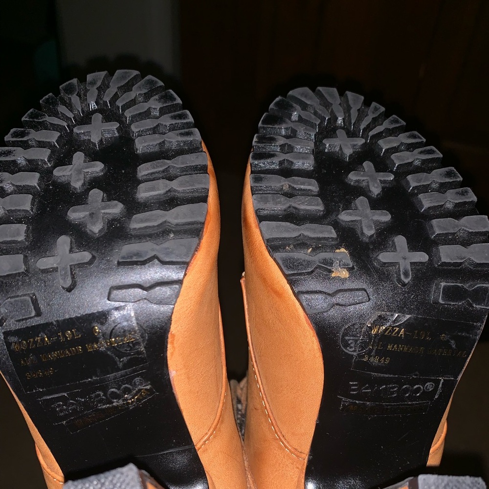 Boots - Picture 3 of 3
